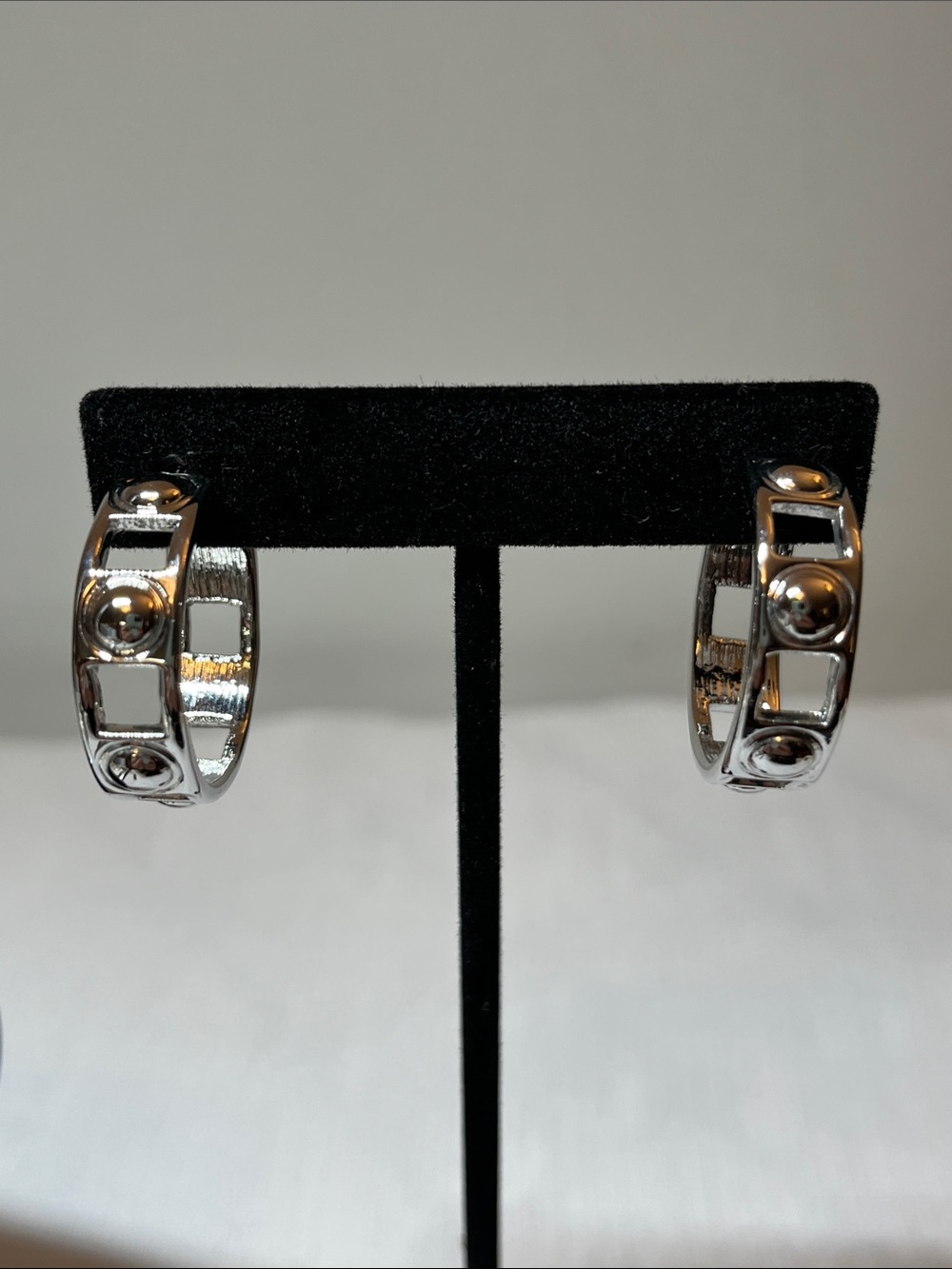 Vintage Lia Sophia "Step Up" Silver Tone Wide Hoop Earrings Openwork Geometric